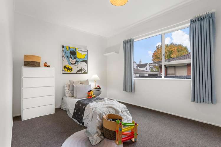 2/3 Camrose Place Glenfield_14