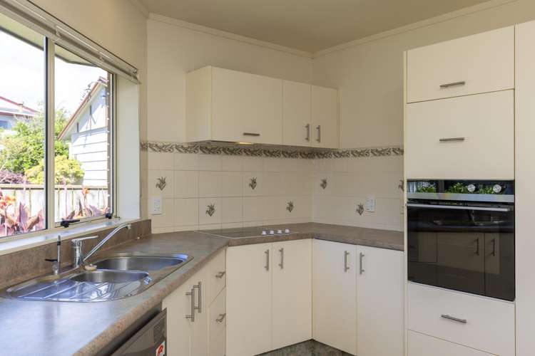 22 Kowhai Grove Raumati Beach_2