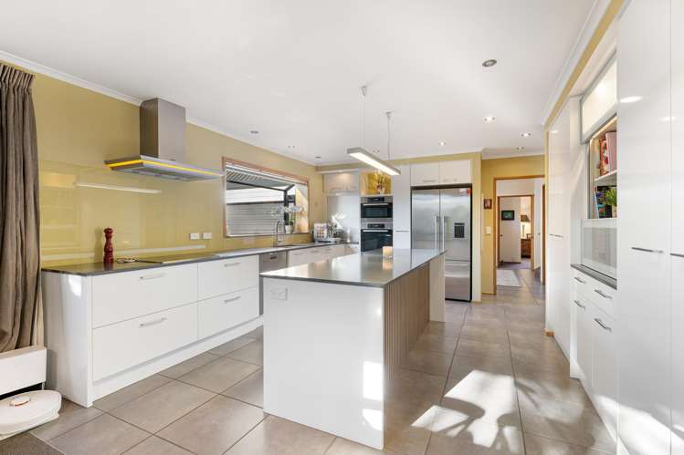 5B Regency Crescent_1