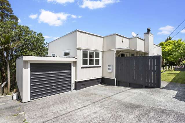 234 Godley Road Titirangi_1