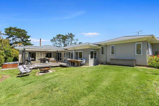 Country Chic, Dual Living