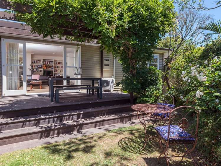 59 Marine Parade Mellons Bay_14