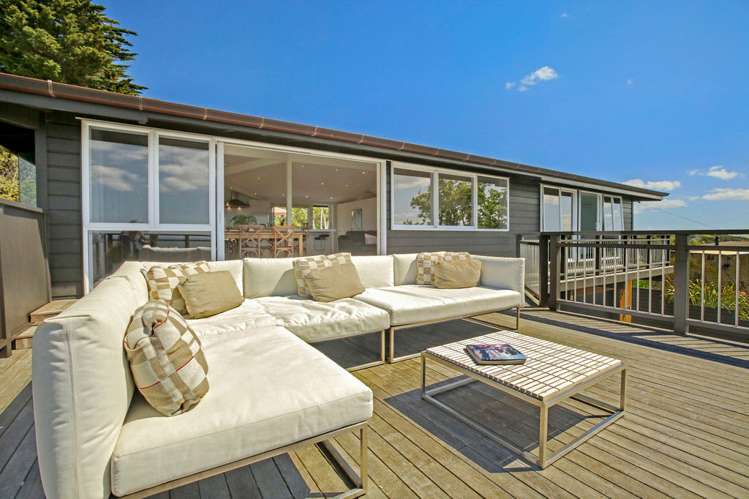 20 Queens Drive Oneroa_15