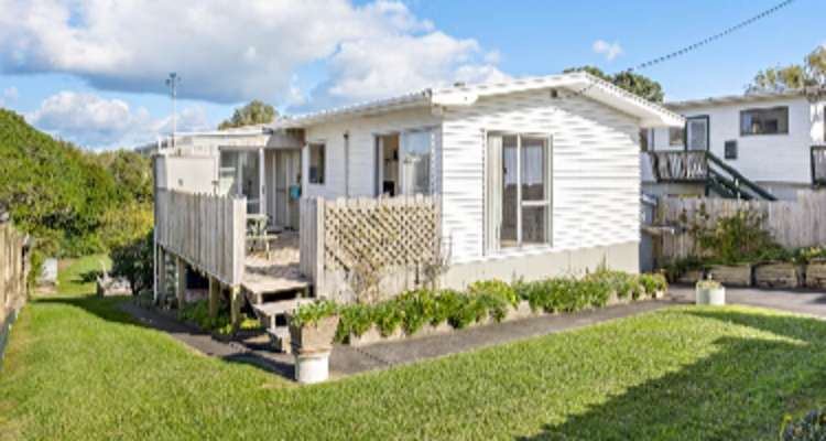 1271 Whangaparaoa Road_0