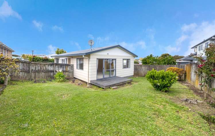 2/78 Mountain Road Mangere Bridge_13