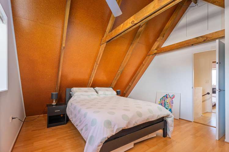 210 South Highway West Whitianga_18