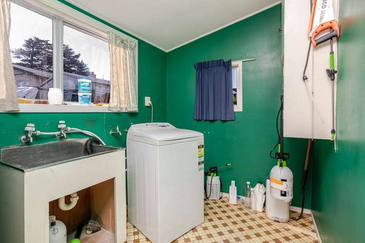 7 Denmark Street Dannevirke_15