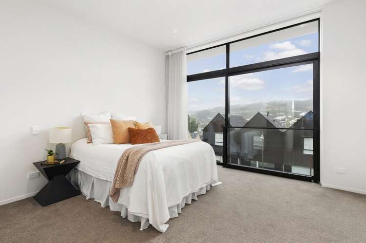 15 Jean Caldwell Way Island Bay_2