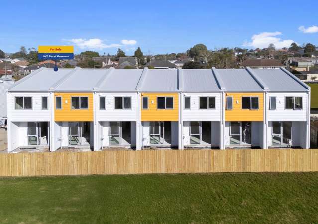 3/9 Coral Crescent Panmure_1