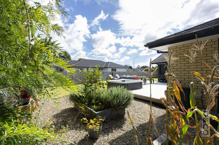 28 Leebank Crescent Riverhead_17