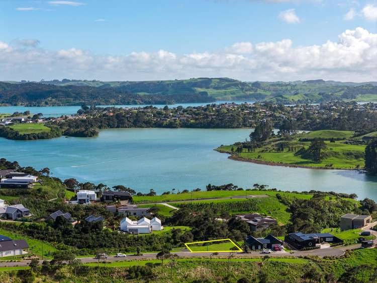 13 Ruruhi Street Raglan_11