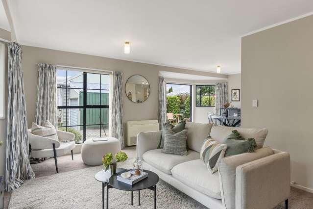 9a Dasent Street Karori Central_1