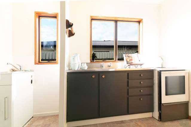 8/702 Grays Road Mahora_3