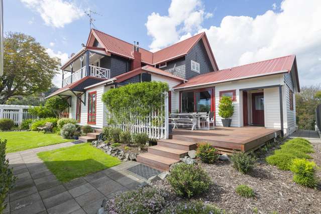 Magnificent family home, prime Grant Rd location