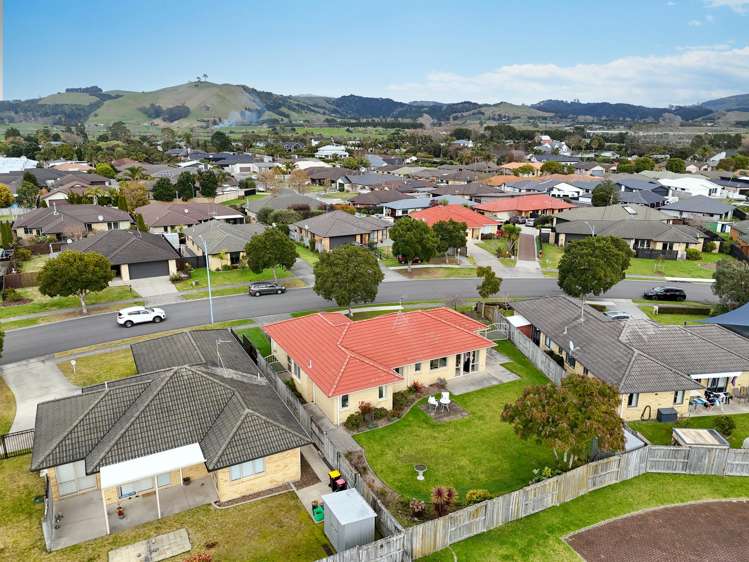 77 The Gardens Drive Papamoa Beach_1