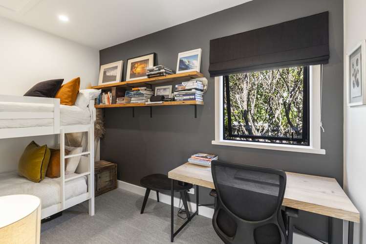 27 Beresford Avenue Surfdale_11