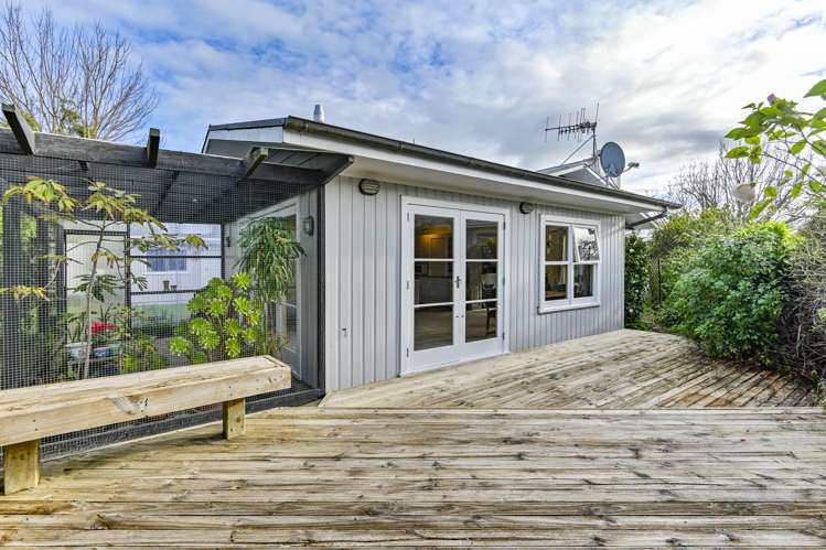 6 Carl Avenue Havelock North_19