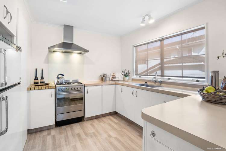 6b Hoani Glade Saint Johns_10