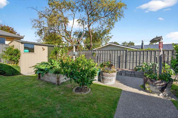 13 Tarata Grove Lansdowne_18
