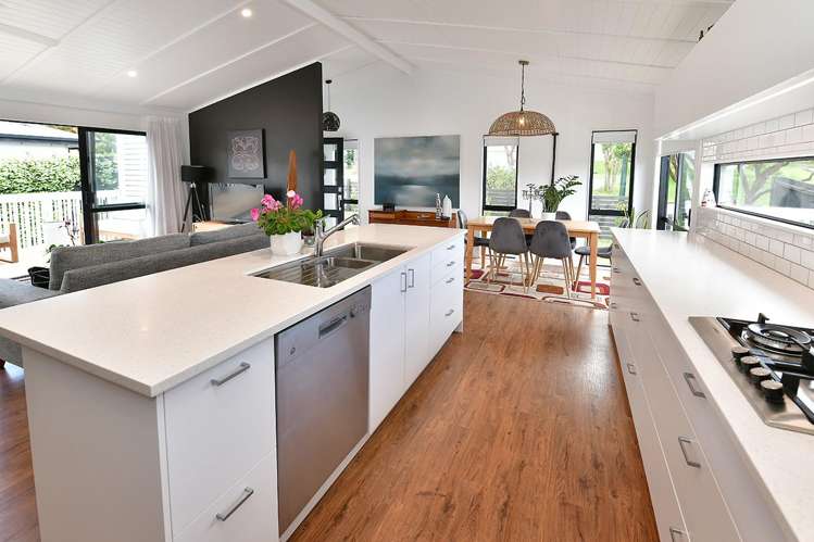 4 Serene Place Gulf Harbour_2