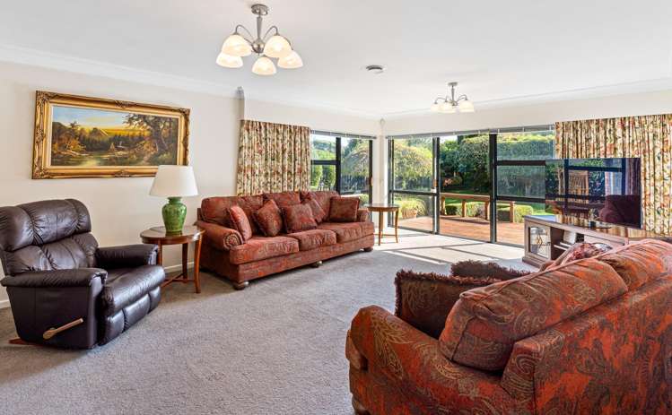 2 Rosebank Grove Waikanae_11