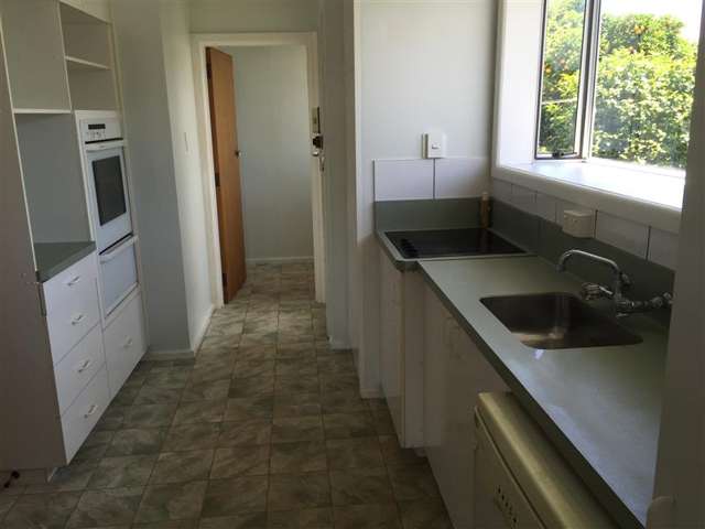 Tidy Three Bedroom home in Akina