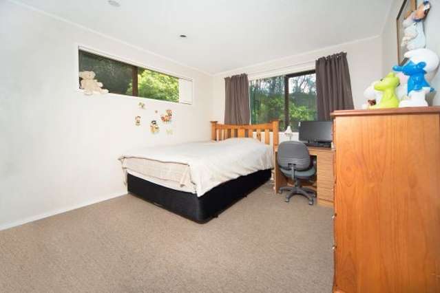 24 Jenanne Place Totara Vale_2