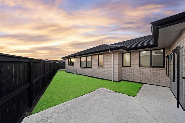 29 Calder Crescent Pokeno_24