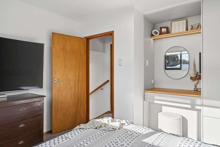 20 Root Street Gisborne_12