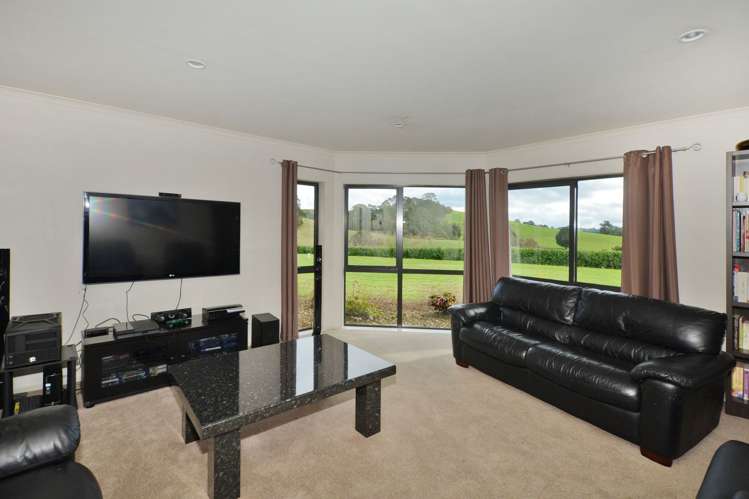 66 Paparoa Road Mangapai and Surrounds_12