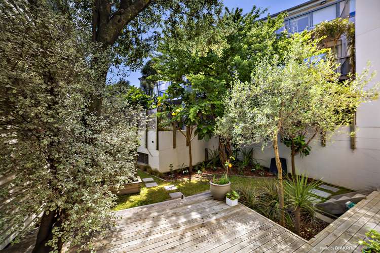 8 Hall Street Newtown_7