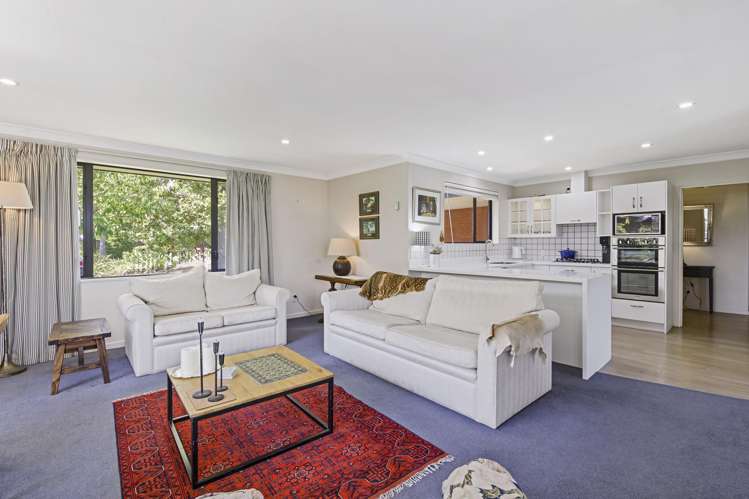 21 Riverwood Boulevard Redwood_7