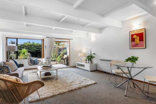 2/20 Bristol Street Merivale_4