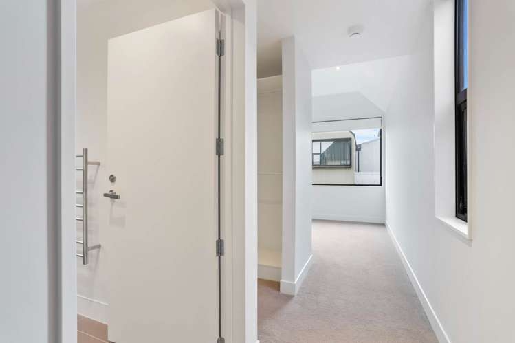 6 Isitt Road Hobsonville_9