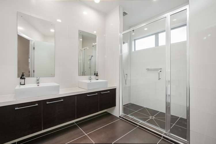 21 Elias Court The Gardens_10