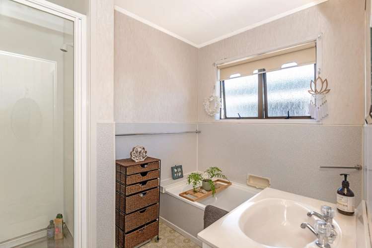 319 Stout Street Riverdale_13