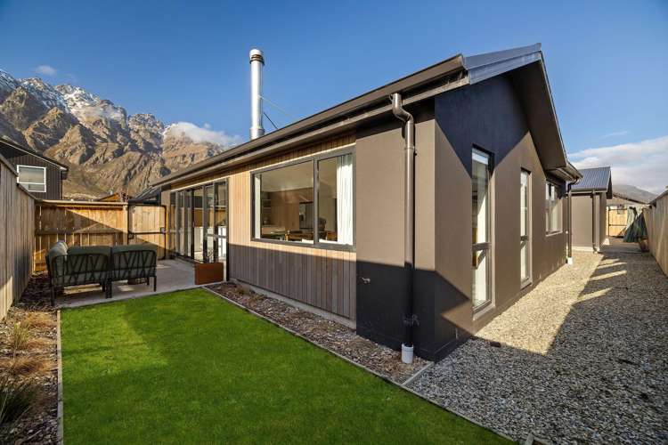 6 Lincoln Road Jacks Point_5