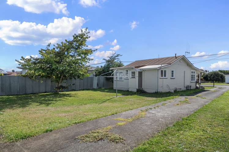 26 Power Street Levin_10