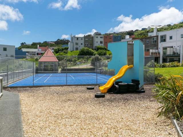 17 Saddleback Grove Karori_4