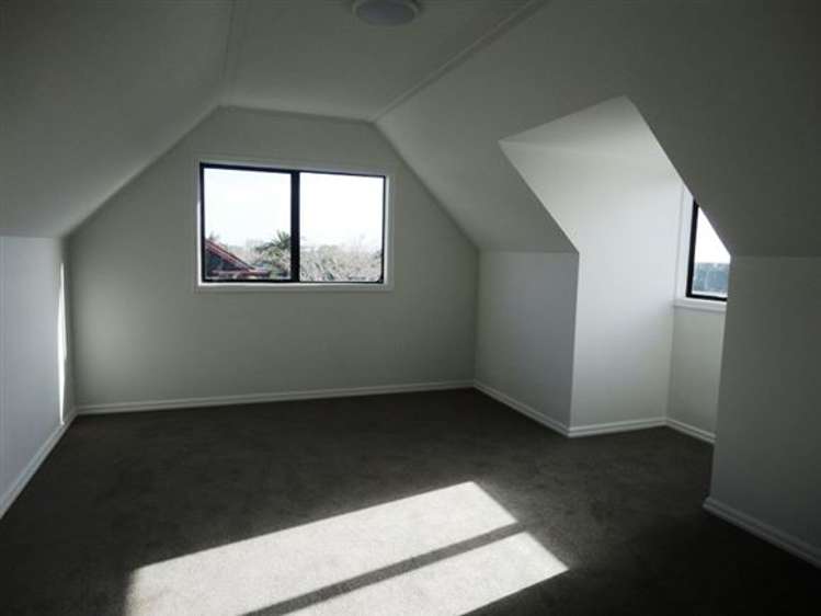 9 Rochas Place Clover Park_10