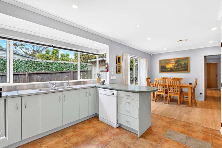 21A Savoy Road Glen Eden_10