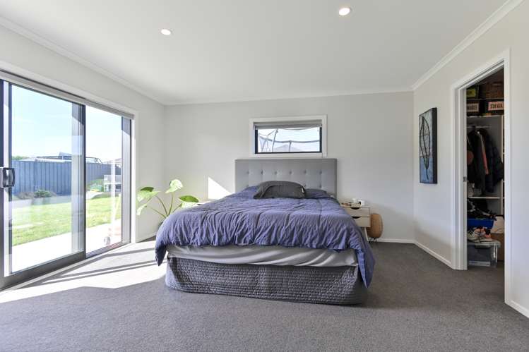 5 Hikawera Drive Frimley_10