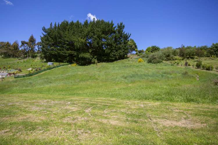 2/142 Mapara Road Acacia Bay_0