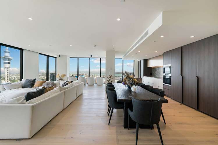 5203/10 Commerce Street City Centre_12