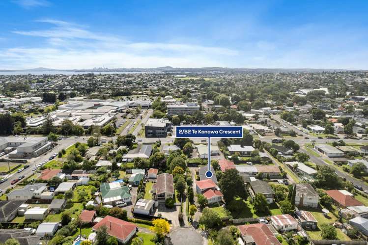 2/52 Te Kanawa Crescent Henderson_14