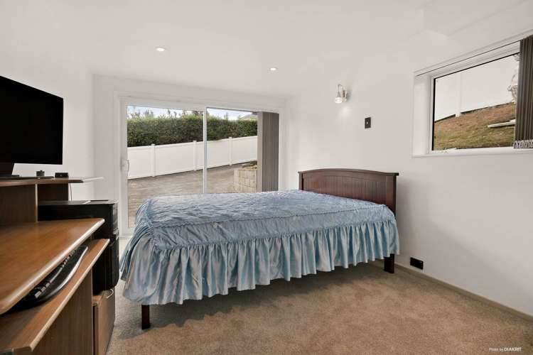 10a Tirimoana Road Te Atatu South_12