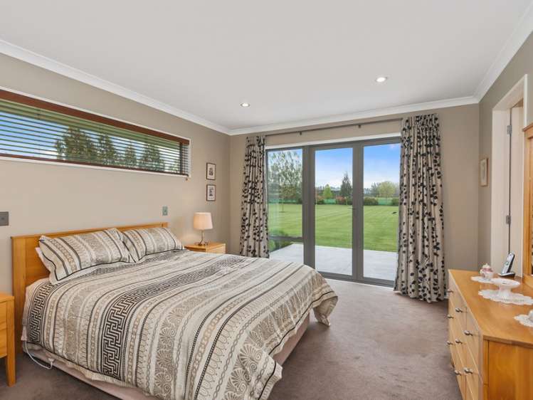 166 Halkett Road West Melton_12