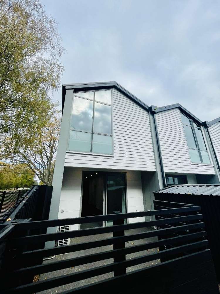 14/27 Harewood Road_0