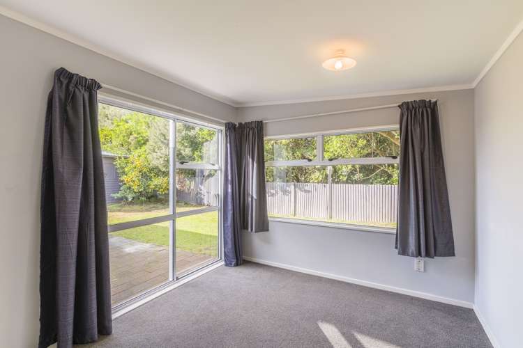 8b Hurley Road Paraparaumu Beach_8