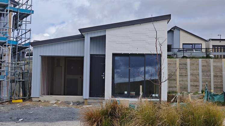 71 Puwha Street Massey_6